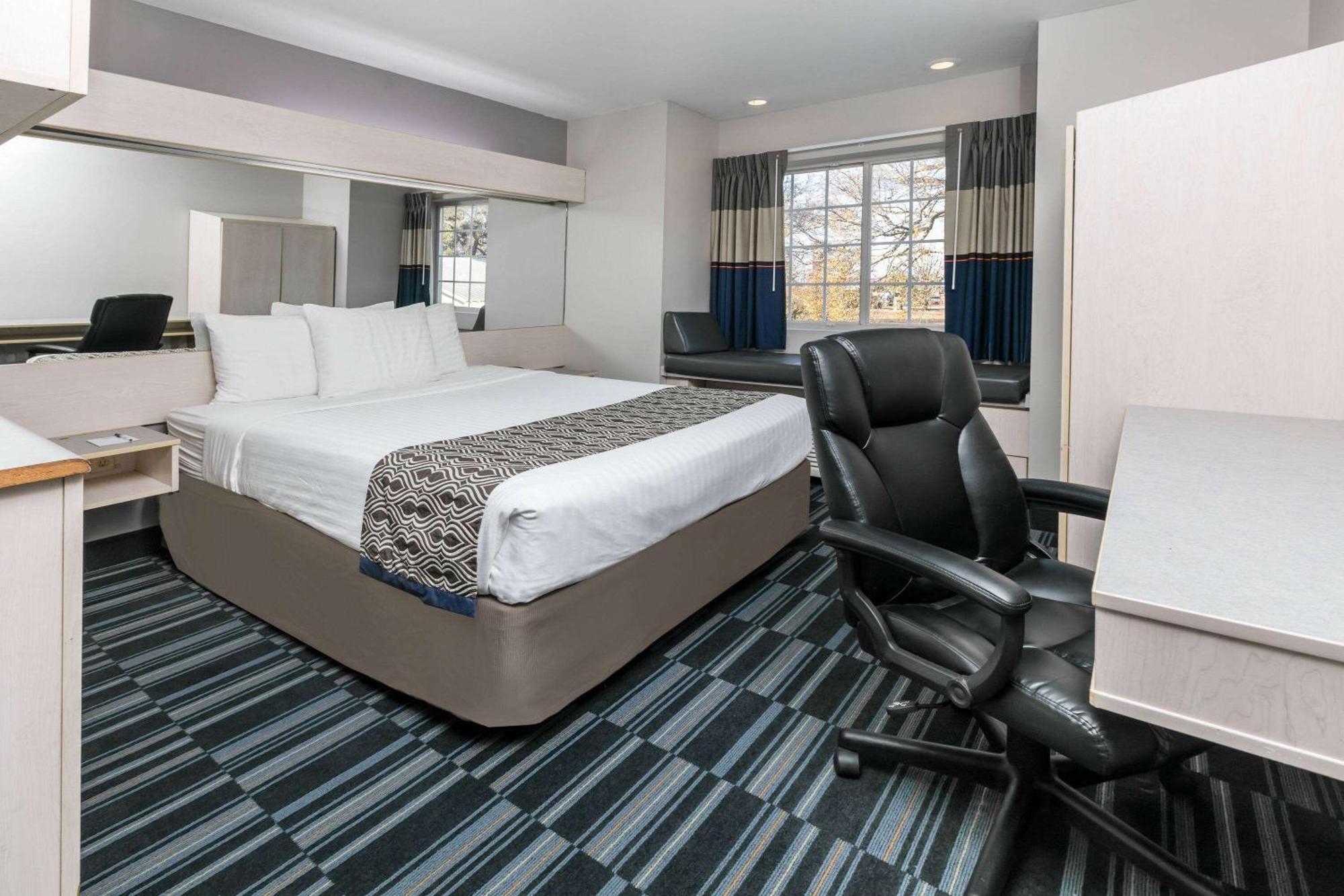 Microtel Inn&Suites Lafayette Esterno foto