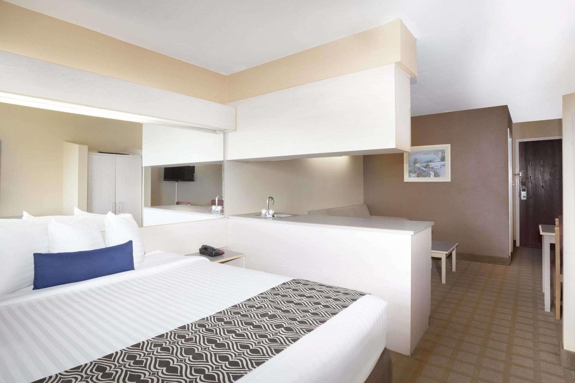 Microtel Inn&Suites Lafayette Esterno foto
