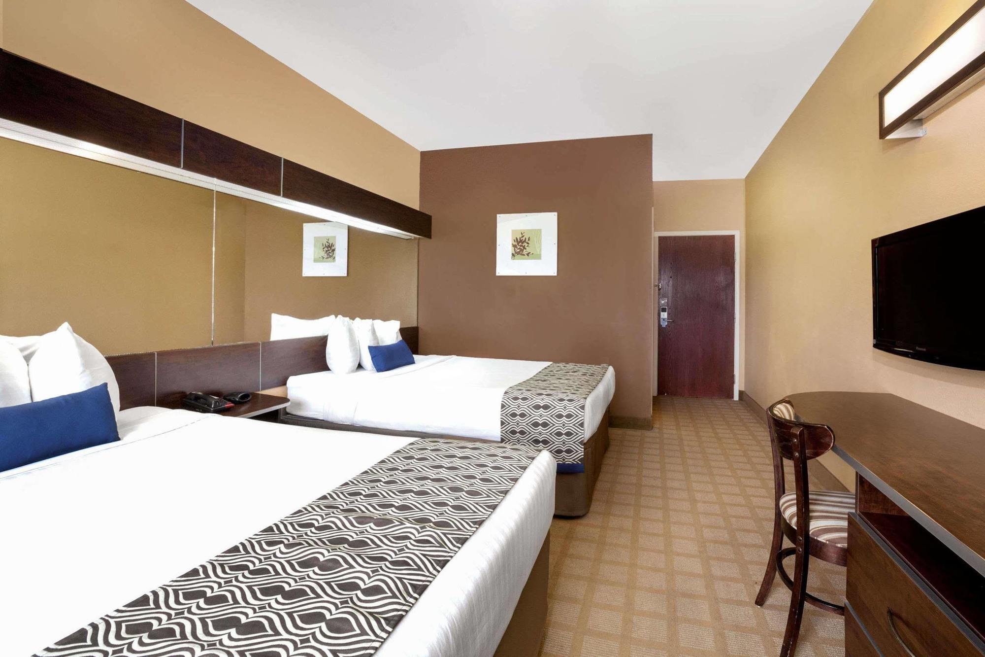 Microtel Inn&Suites Lafayette Esterno foto